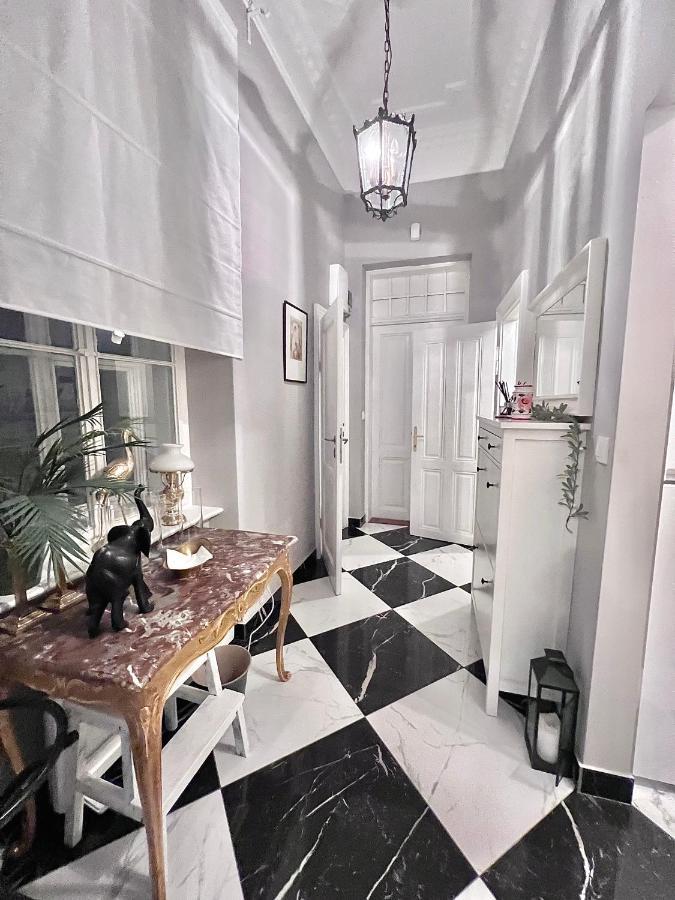 Central Dainty - Boutique Apartment In Zagreb City Centre Bagian luar foto