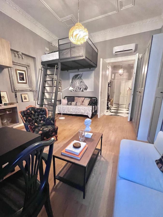 Central Dainty - Boutique Apartment In Zagreb City Centre Bagian luar foto