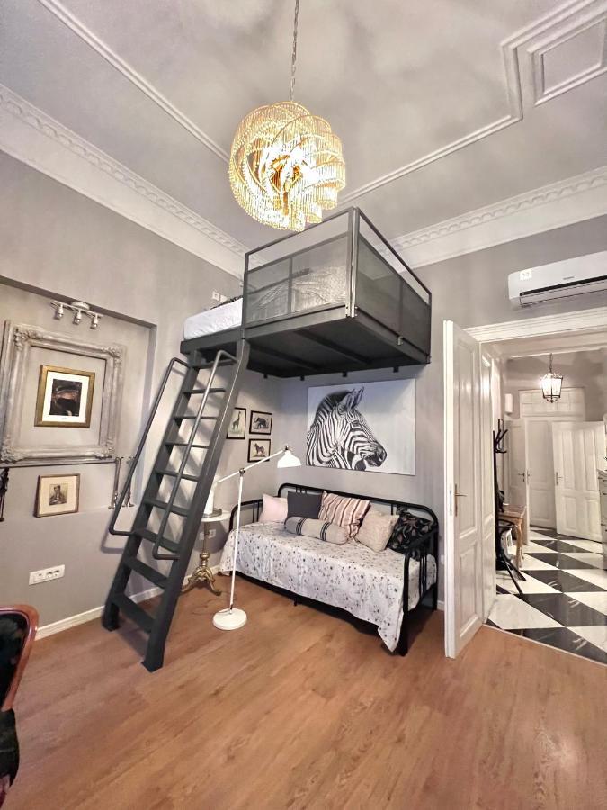 Central Dainty - Boutique Apartment In Zagreb City Centre Bagian luar foto