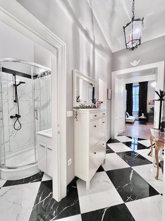 Central Dainty - Boutique Apartment In Zagreb City Centre Bagian luar foto